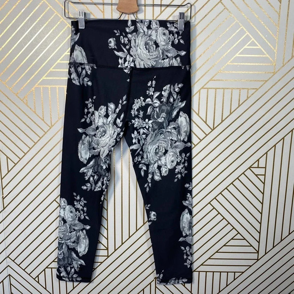 Albion Leggings High-Waisted Cropped Antigua Slate Floral‎ Print Gray Size Small - Picture 8 of 9
